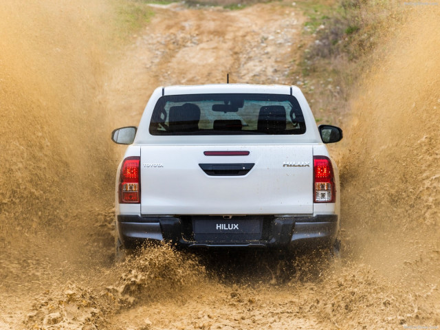 toyota hilux pic #194737