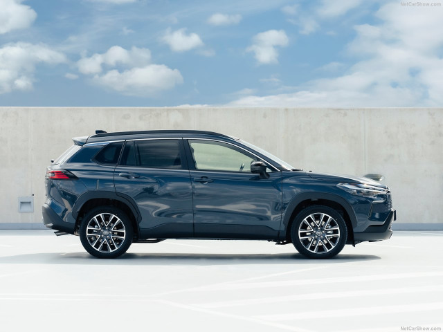 toyota corolla cross pic #207510