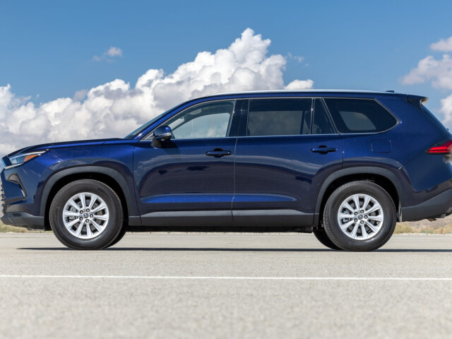 Toyota Grand Highlander I (AS10) photo 210995