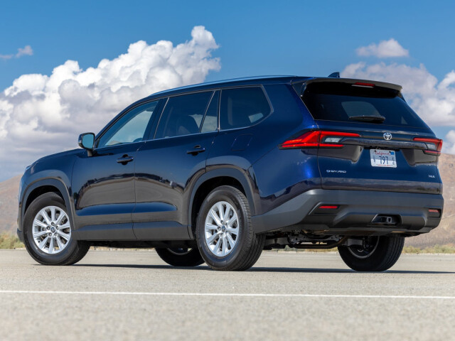 Toyota Grand Highlander I (AS10) photo 210998