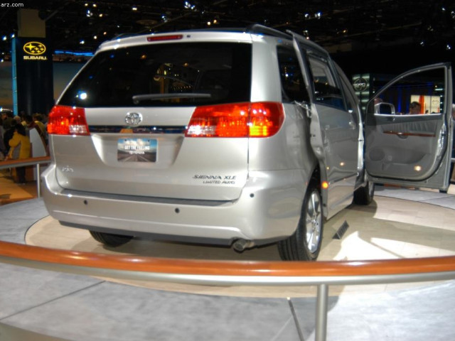 toyota sienna pic #28203