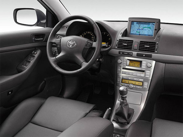 toyota avensis pic #36110