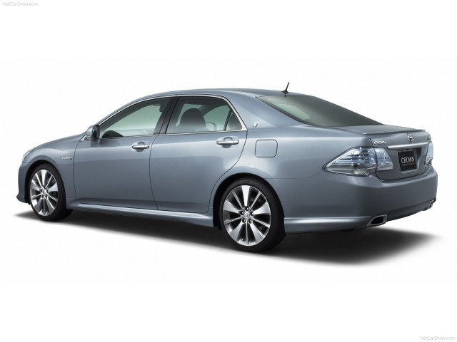 toyota crown hybrid pic #48303