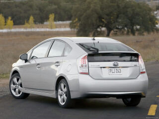 Toyota Prius III (XW30)