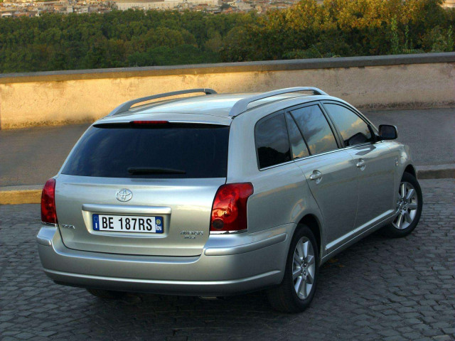 toyota avensis tourer pic #72185