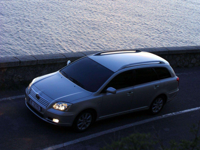 toyota avensis tourer pic #72189