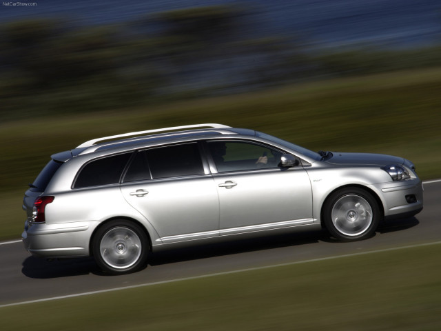 toyota avensis tourer pic #72196