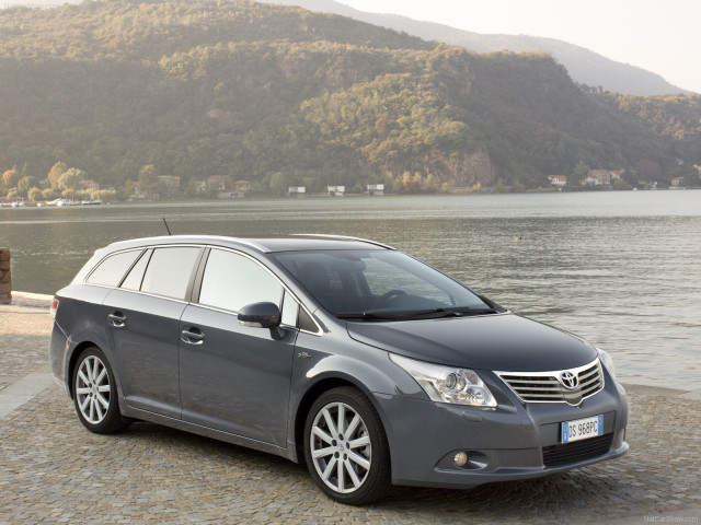 toyota avensis tourer pic #72219