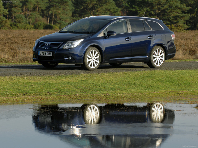 toyota avensis tourer pic #72220