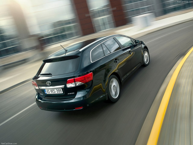 toyota avensis pic #87004