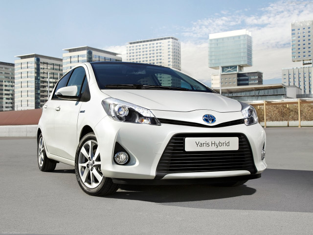 toyota yaris hybrid pic #88642