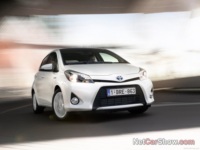 toyota yaris hybrid pic #92536