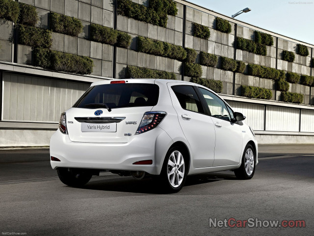 toyota yaris hybrid pic #92546