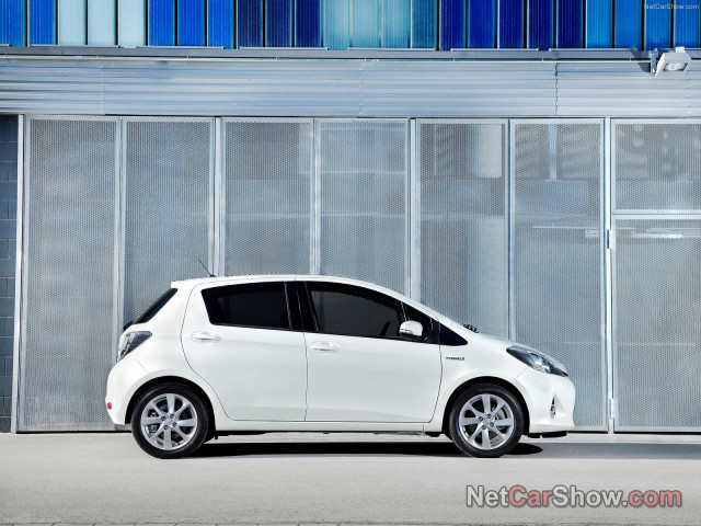 toyota yaris hybrid pic #92547