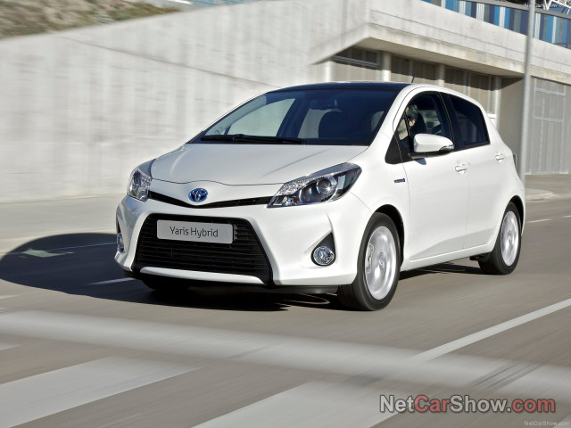 toyota yaris hybrid pic #92549