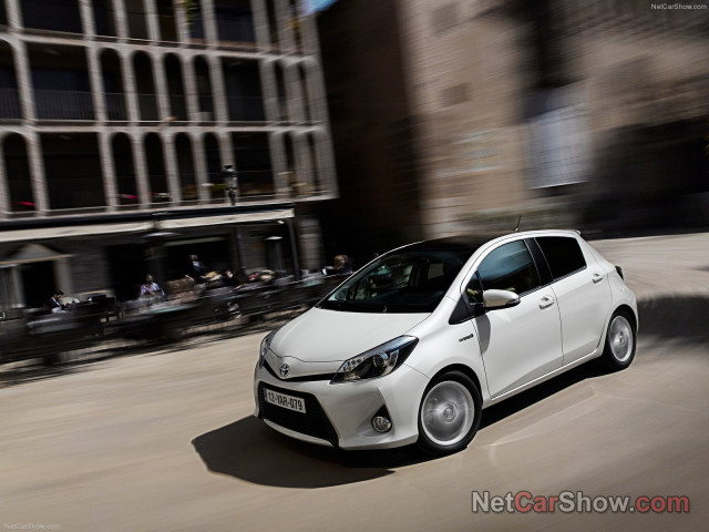 toyota yaris hybrid pic #92551