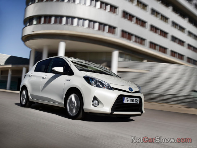 toyota yaris hybrid pic #92552