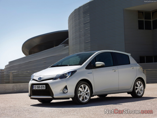 toyota yaris hybrid pic #92557