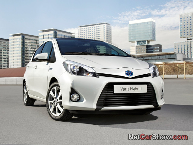 toyota yaris hybrid pic #92560