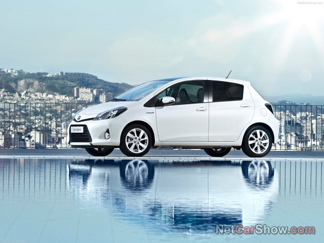 toyota yaris hybrid pic #92561