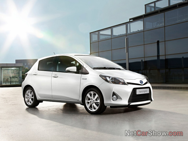 toyota yaris hybrid pic #92562