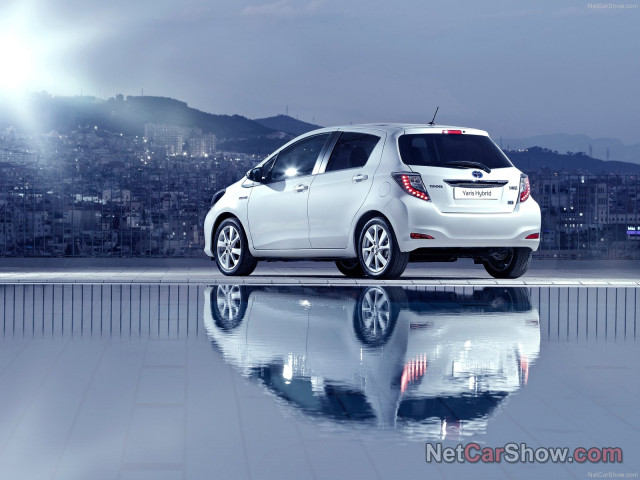 toyota yaris hybrid pic #92563