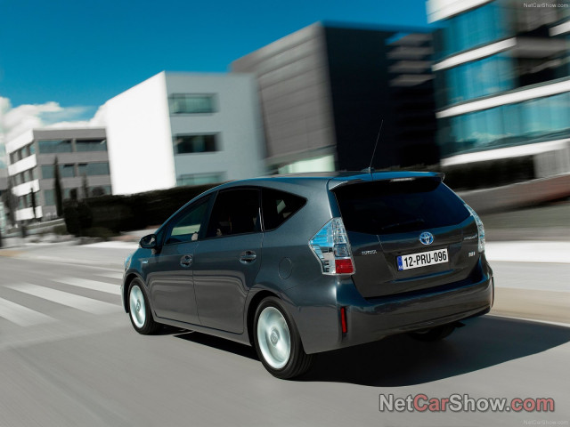 toyota prius plus pic #93088