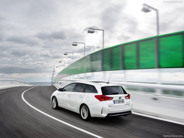 toyota auris pic #99029