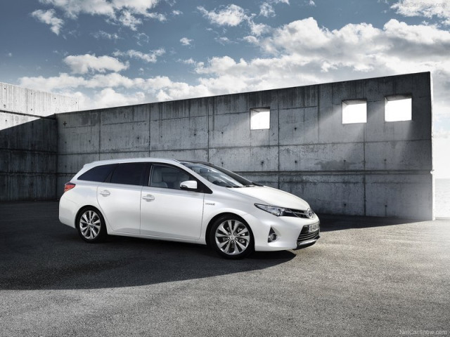 toyota auris pic #99037