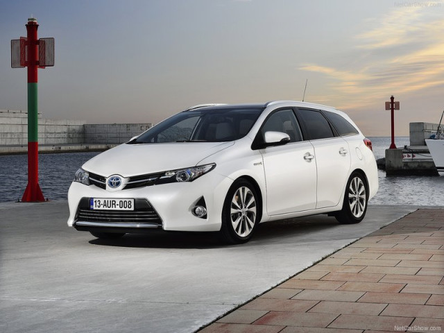 toyota auris pic #99041