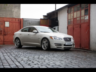 Loder 1899 Jaguar XF