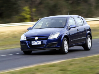 Holden Astra IV (TS)
