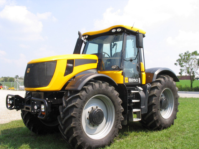 jcb fastrac 8250 pic #41556