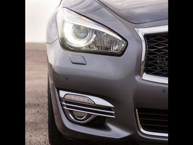 infiniti q70  pic #136611