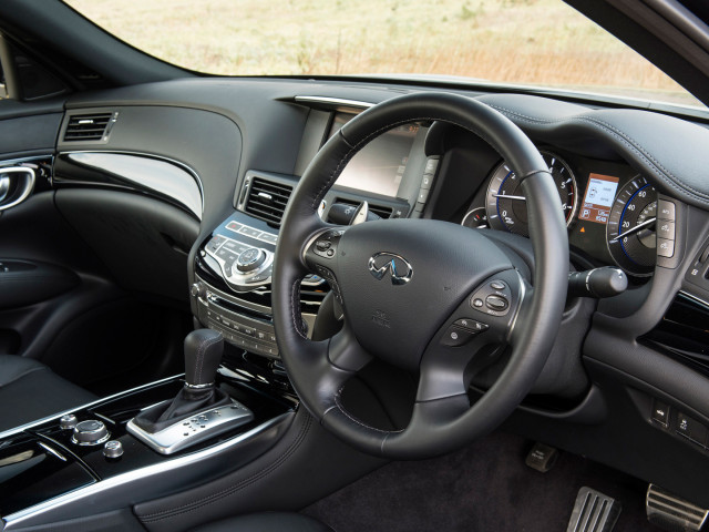 infiniti q70  pic #136680