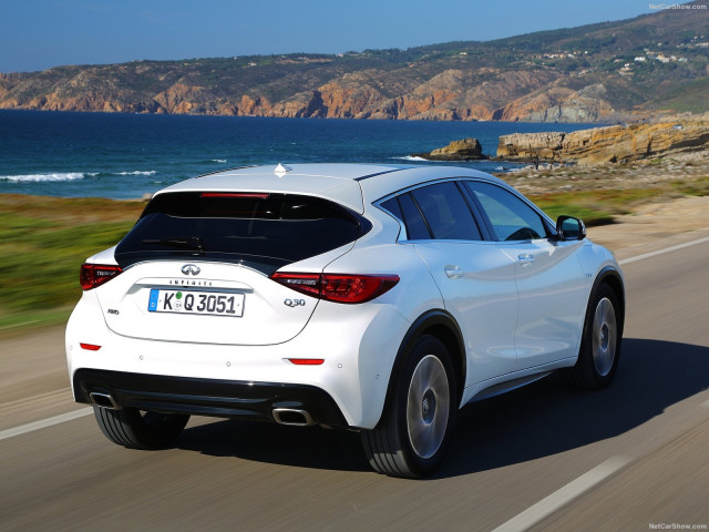 infiniti q30 pic #158792