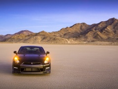 nissan gt-r track pack pic #108790