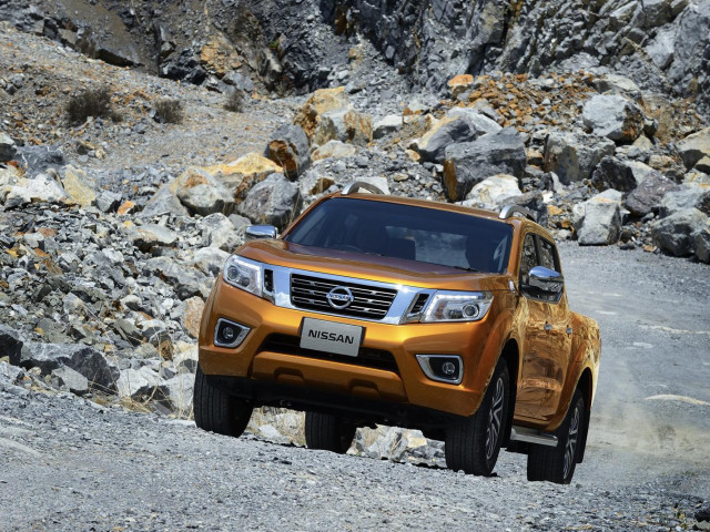 nissan navara pic #121664