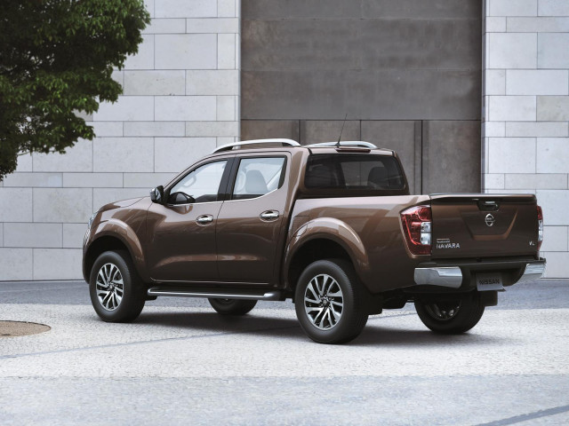 nissan navara pic #121680