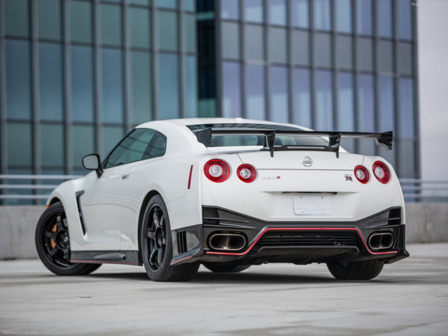 nissan gt-r nismo pic #131172