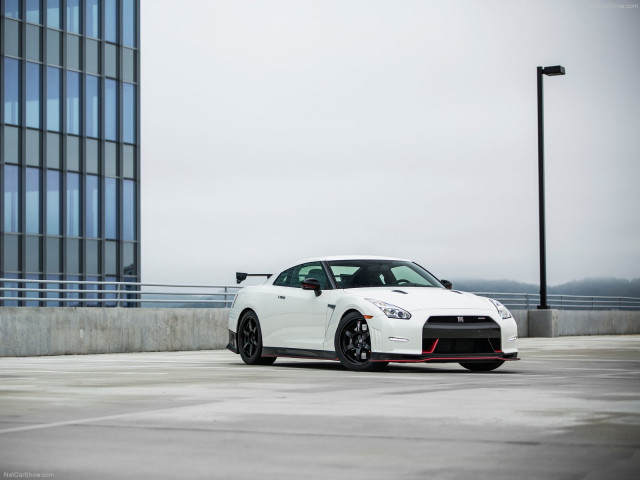 nissan gt-r nismo pic #131175