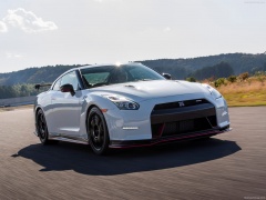 nissan gt-r nismo pic #131183