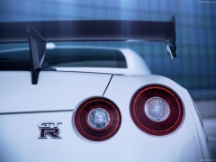 nissan gt-r nismo pic #131405