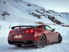 nissan gt-r pic #147004