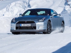 nissan gt-r pic #147040
