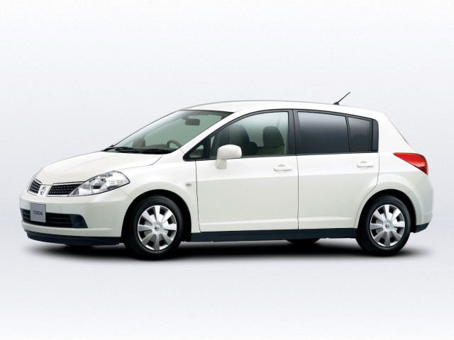 nissan tiida pic #15629