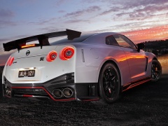 nissan gt-r nismo pic #174544