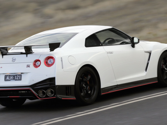 nissan gt-r nismo pic #174550