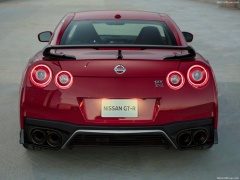 nissan gt-r track pack pic #175916