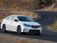 Nissan Sentra VII (B17)